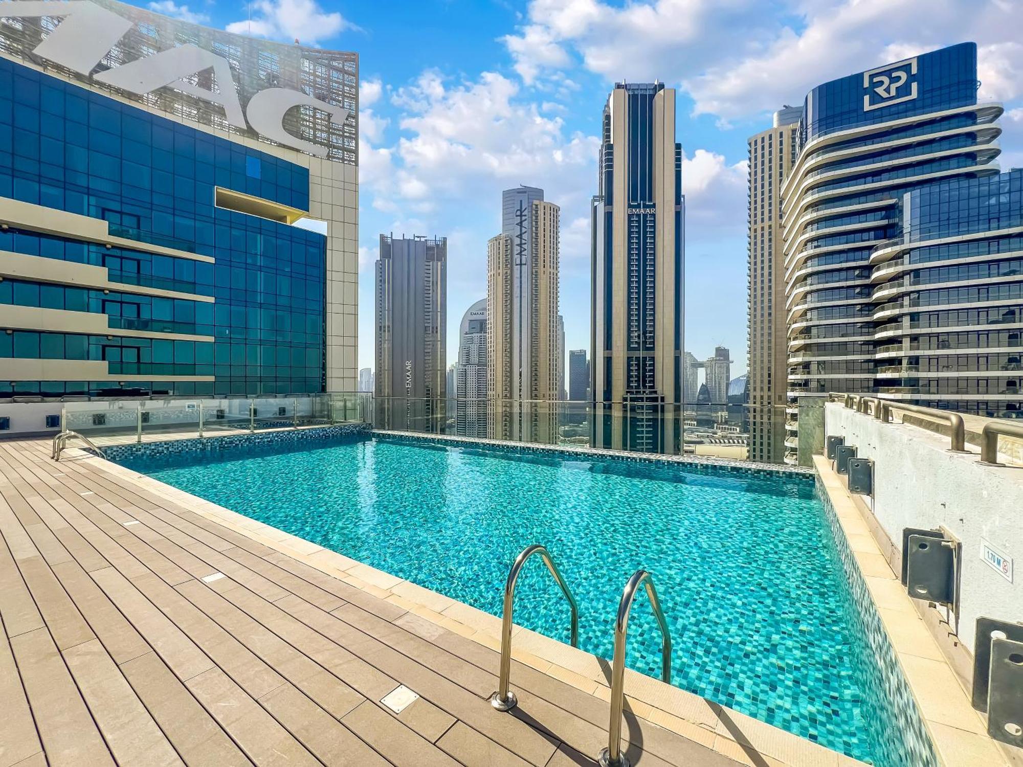Fam Living - Mada Residences Downtown Dubai Luaran gambar